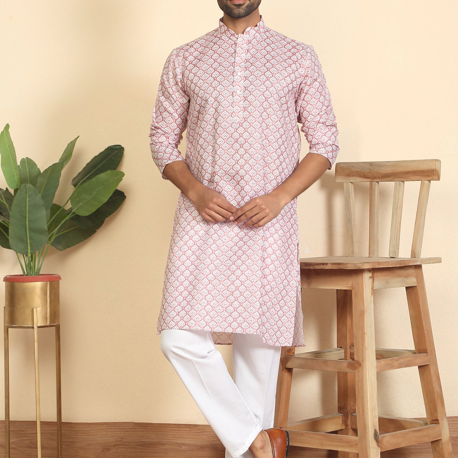 Men's Geometric Print Cotton Blend Kurta with White Pyjamas