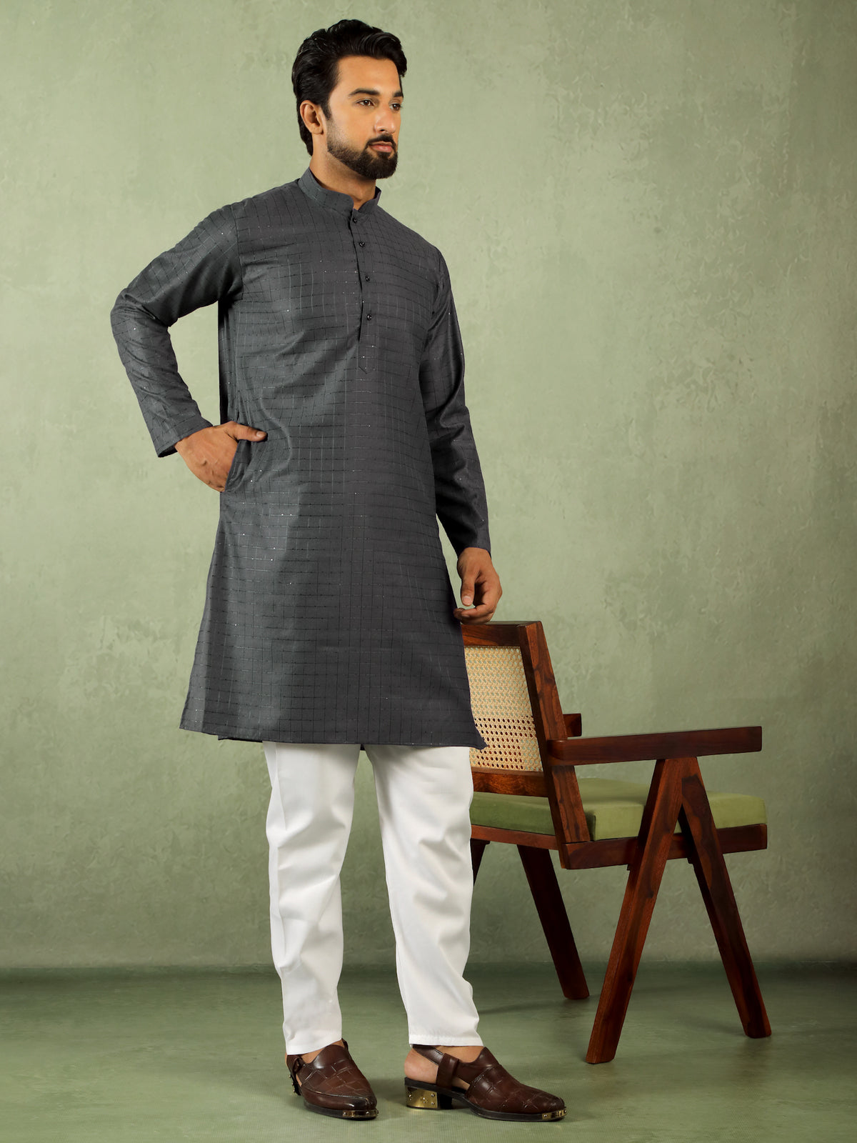 Men Cotton Geometric Mandarin Collor Kurta - Grey