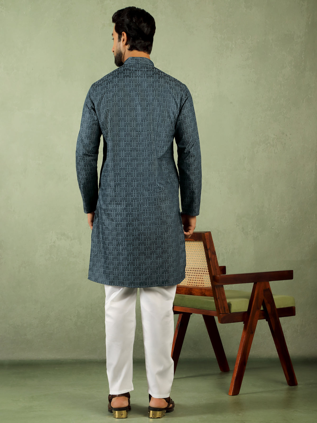 Men Cotton Geometric Mandarin Collor Kurta - Navy Blue