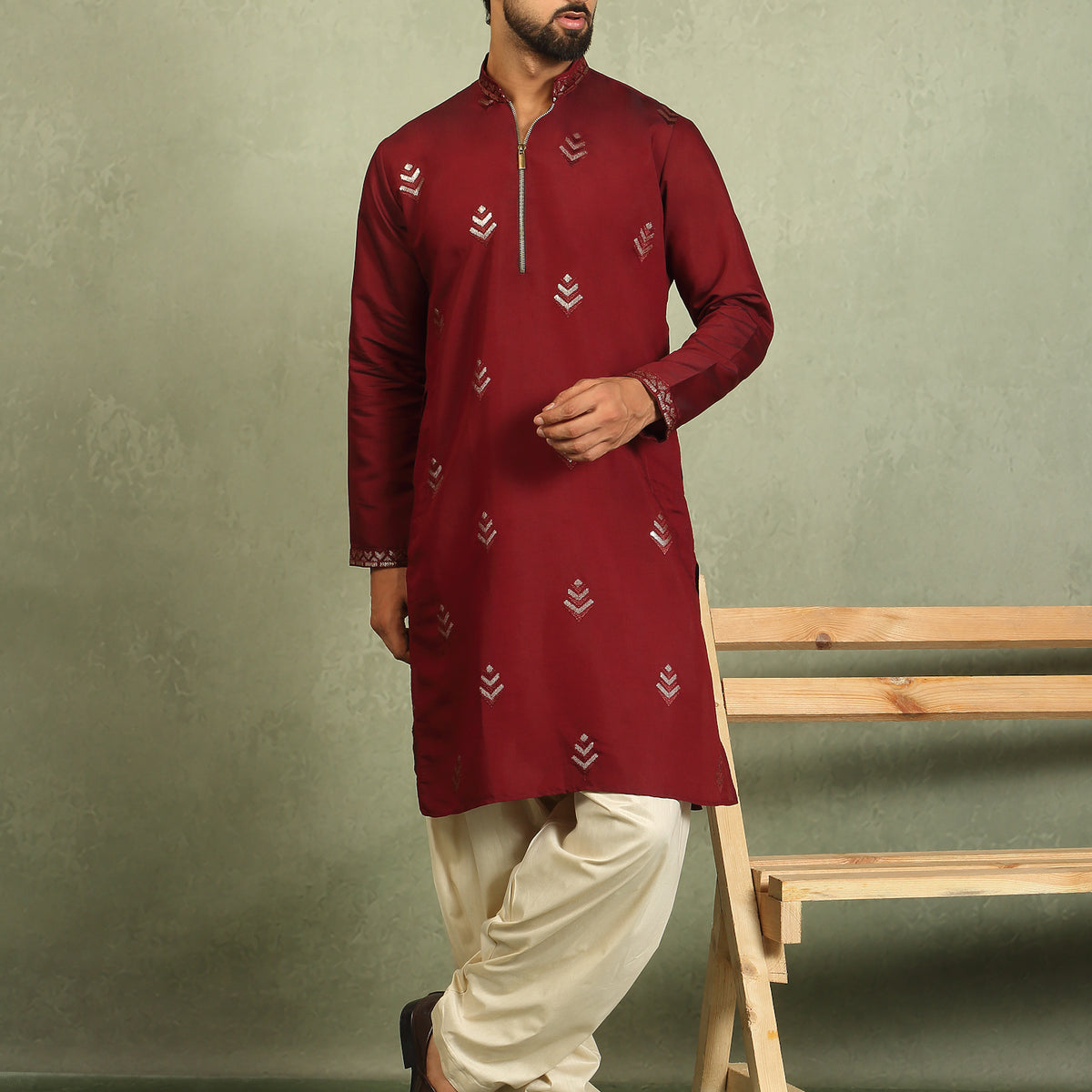 Men's Cotton Silk Ethnic Motif Embroidered Zip Closure Straight Kurta with Salwar Set - Maroon