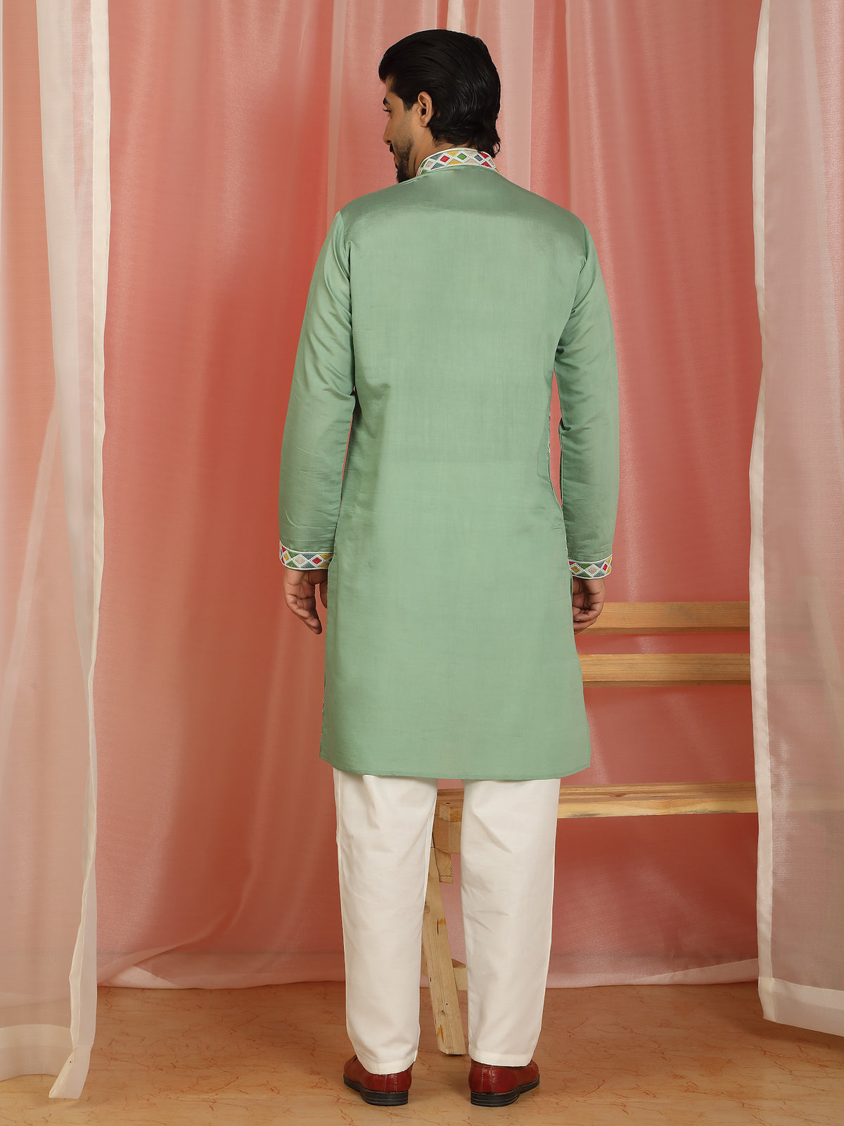 Men Cotton Silk Floral Embroidered Zip Closure Kurta - Green