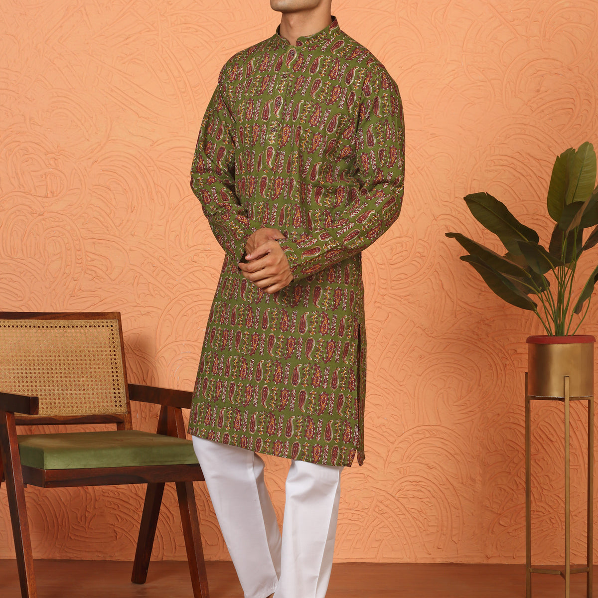 Men's Jaipuri Floral Print Maroon Pure Cotton Long Kurta with White Pyjama Set