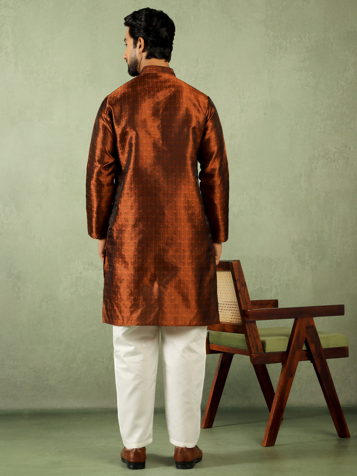 Men Jacquard Floral Mandarin Collor Long Kurta - Rust