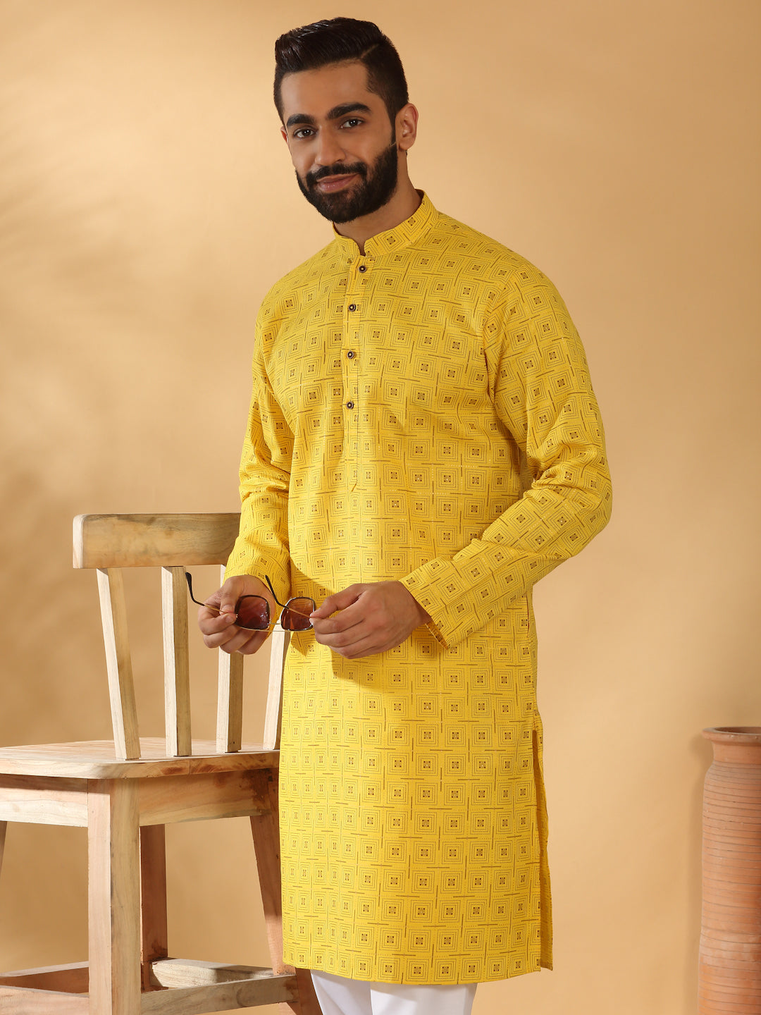 Floral Printed Geometric Cotton Blend Straight Kurta