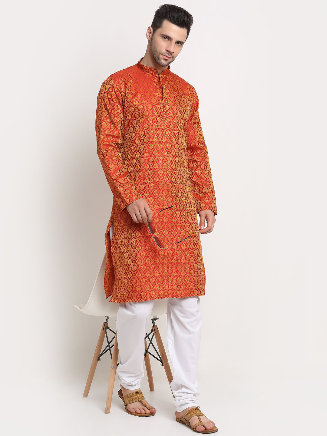Jacquard Woven Design Paisley Kurta & White Pyjama Set