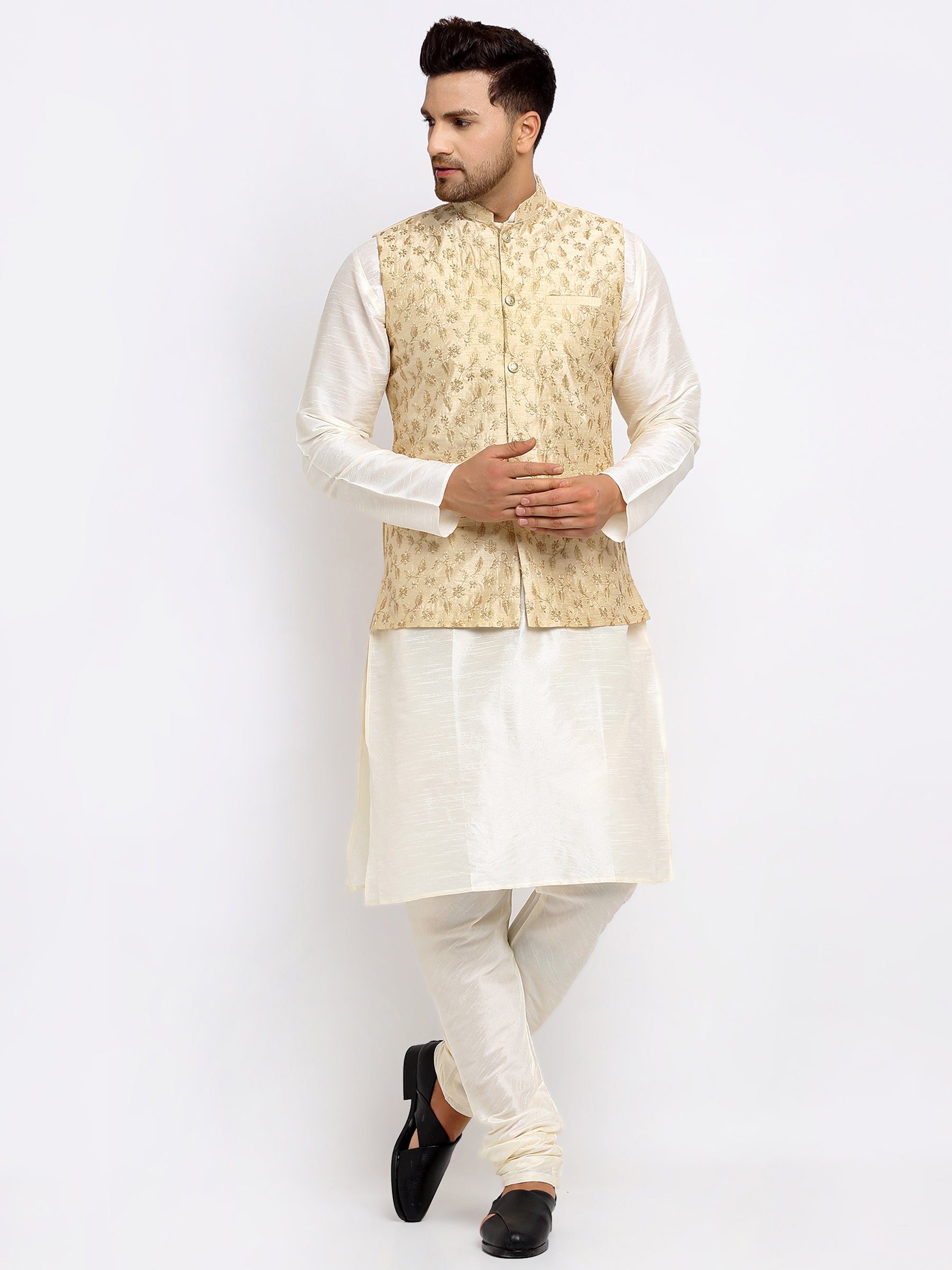 KRAFT INDIA Mens Cream Kurta and churidar with embroided Zari Nehru jacket