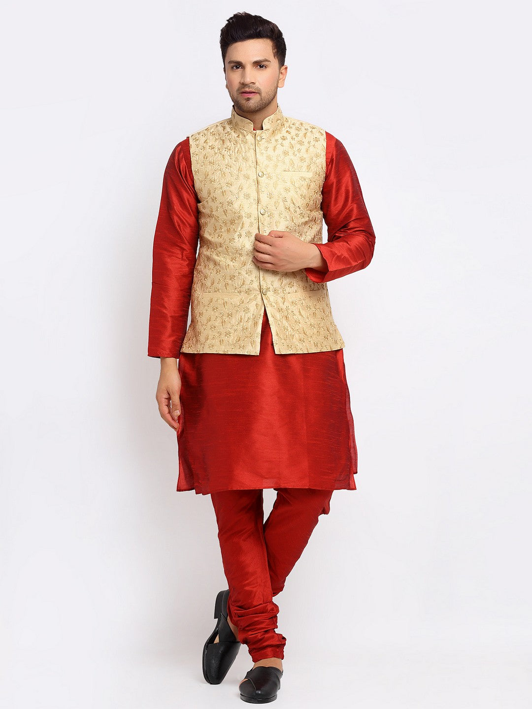 KRAFT INDIA Mens Maroon Kurta and churidar with embroided Zari Nehru jacket