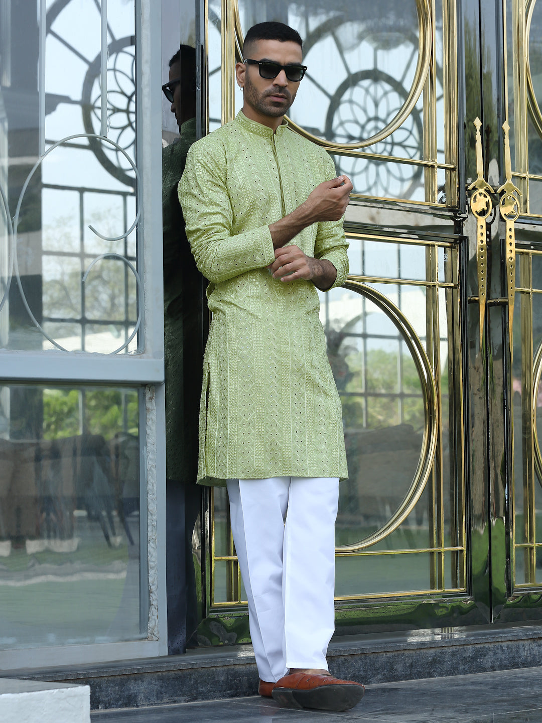 Silk Rayon Ethnic Motifs Embroidered Mandarin Collar Sequinned Kurta with Elastic Waistband White Pyjama