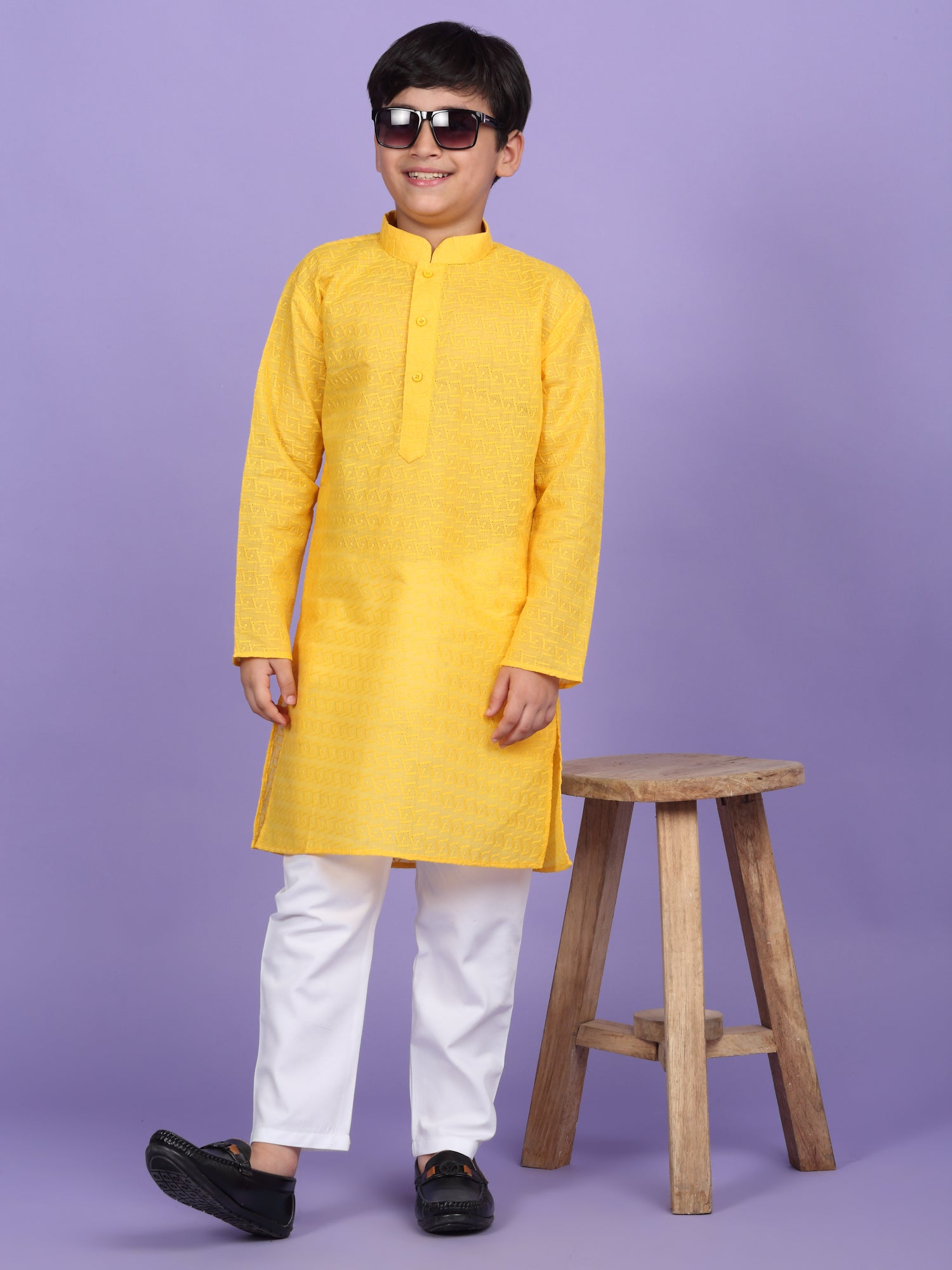 Cotton Blend Embroidered Chikan Kurta