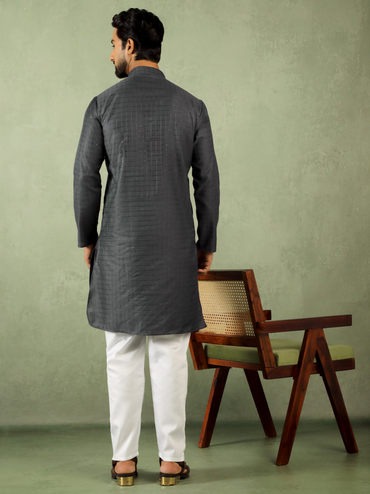 Men Cotton Geometric Mandarin Collor Kurta - Grey