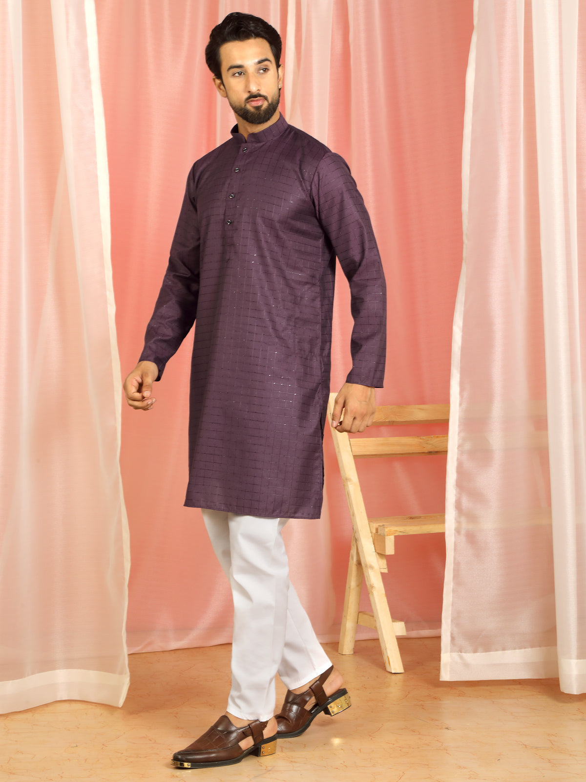 Men Cotton Geometric Mandarin Collor Kurta - Wine