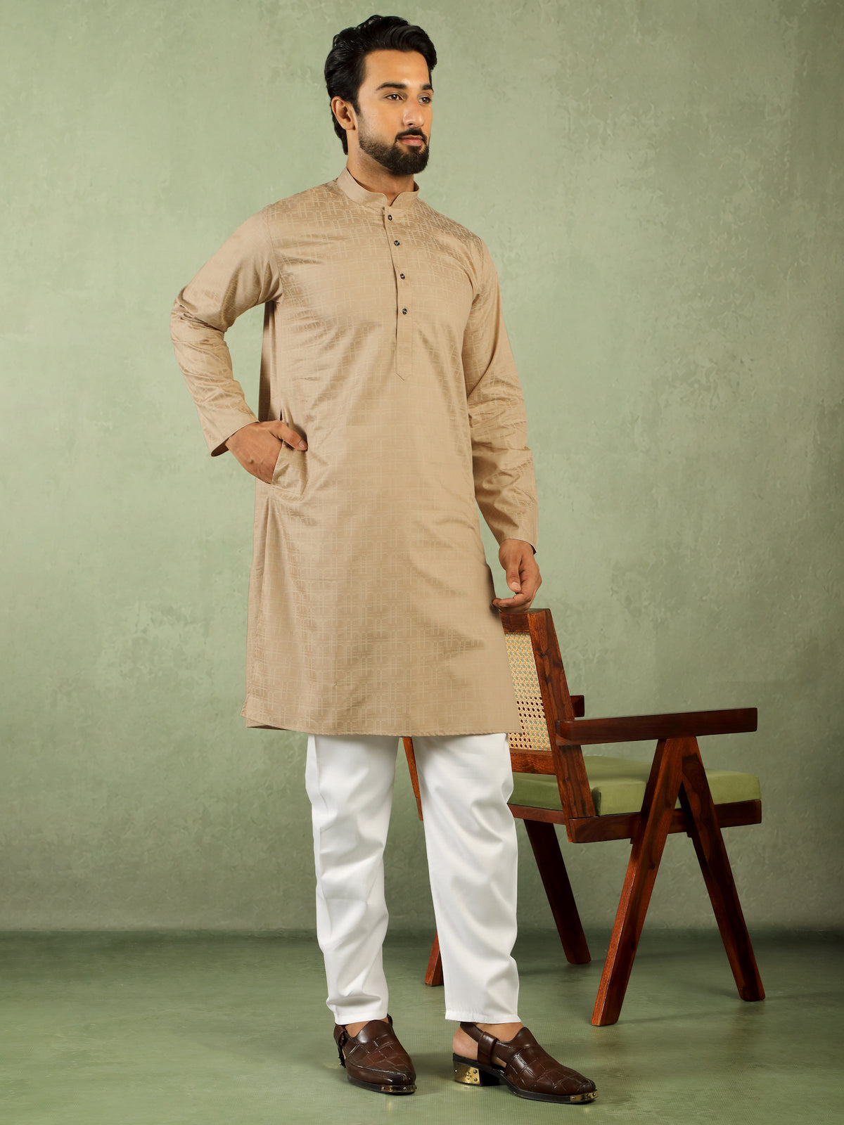 Men Cotton Geometric Mandarin Collor Kurta - Beige
