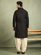 Men Cotton Silk Ethnic Motifs Zip Closure Kurta - Black