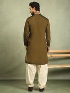 Men Cotton Silk Ethnic Motifs Zip Closure Kurta - Olive Green