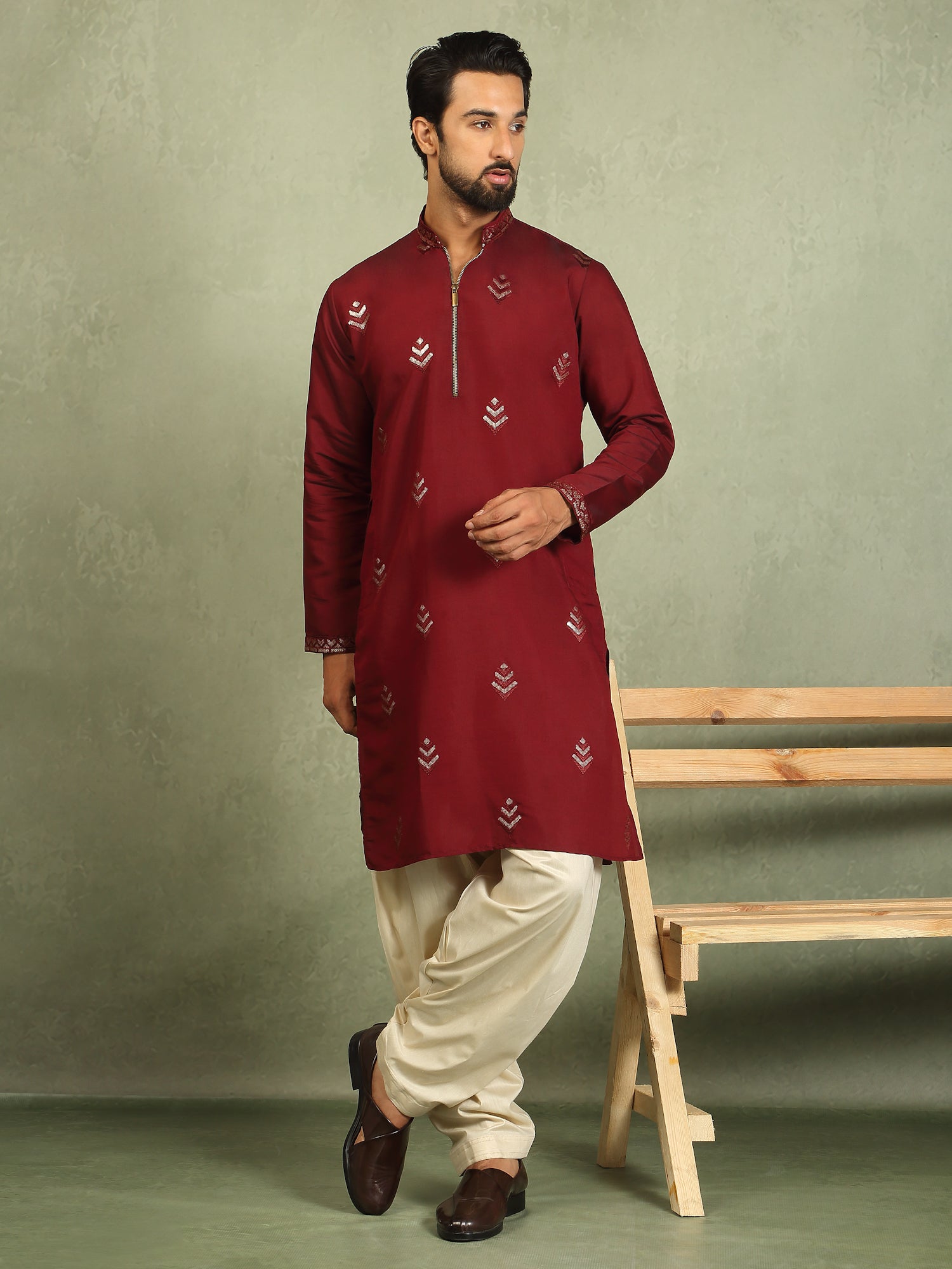 Men's Cotton Silk Ethnic Motif Embroidered Zip Closure Straight Kurta with Salwar Set - Maroon