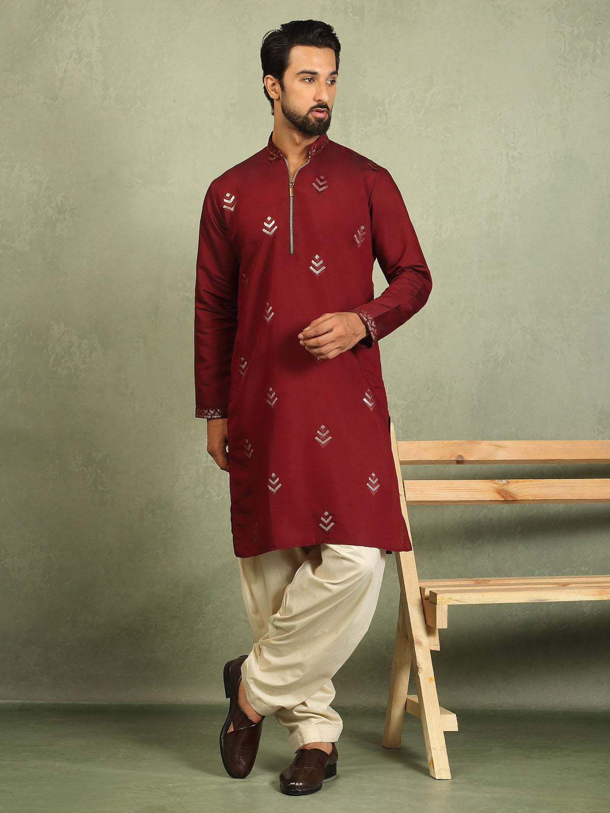Men's Cotton Silk Ethnic Motif Embroidered Zip Closure Straight Kurta with Salwar Set - Maroon
