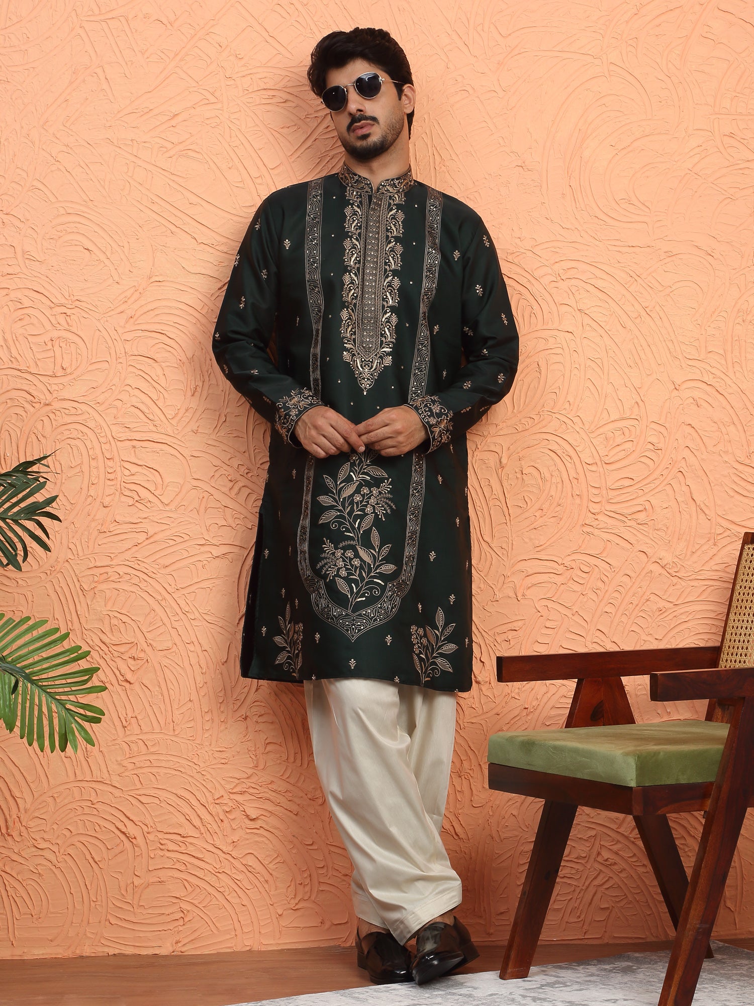 LUXE-Men's Cotton Silk Floral Embroidered Work Kurta Salwar Set