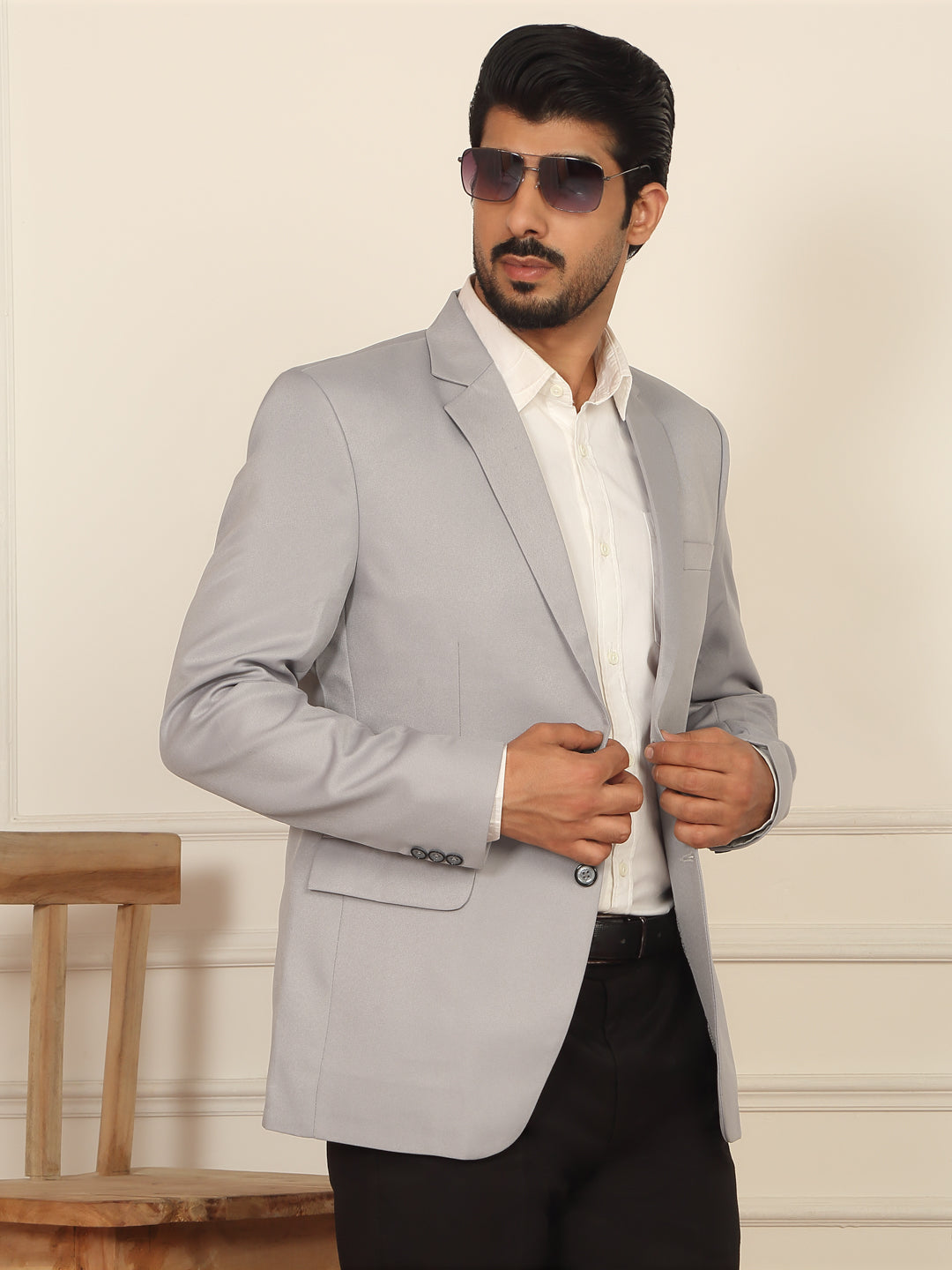 Men’s Solid Twill Notched Lapel Collar Beige Coat with Double Vent