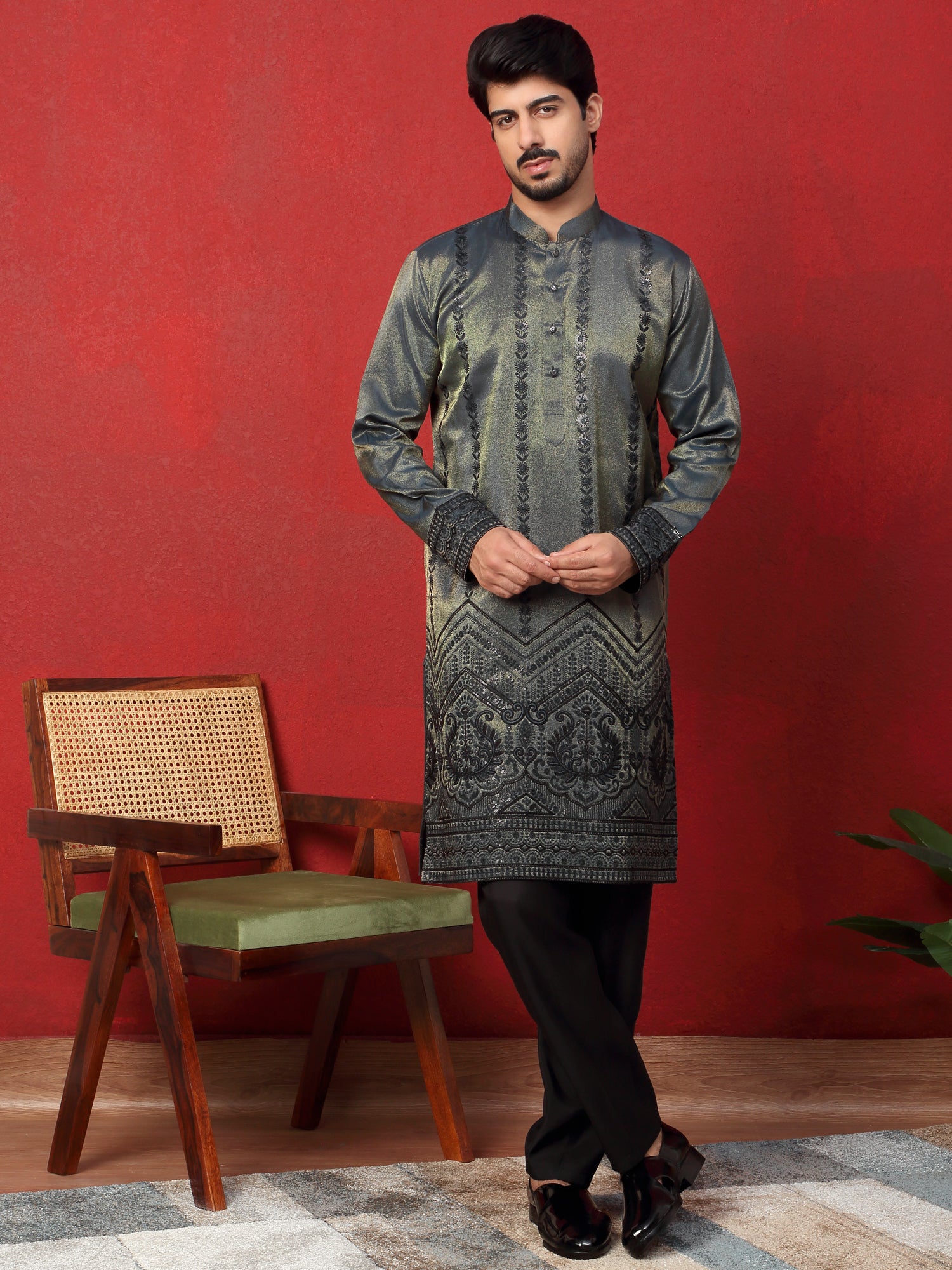 LUXE-Men's Silk Sequinced Daman Embroidered Kurta