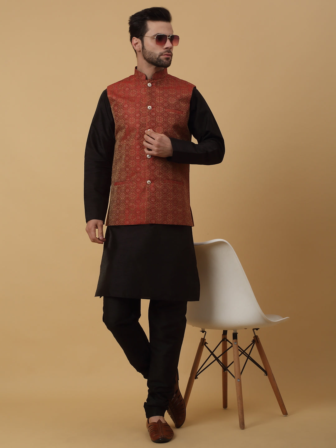 KRAFT INDIA Men's Silk Blend Black Kurta, Churidar with Jacquard Bandhani Silk Blend Nehru Jacket Set