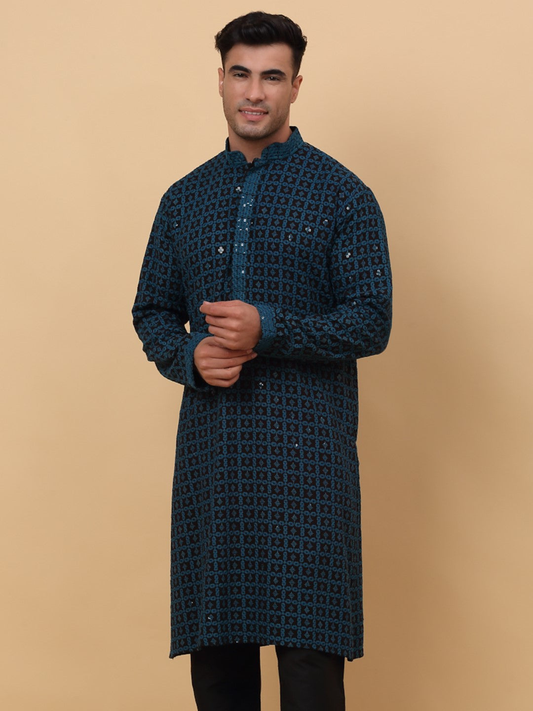 Men's Cotton Blend Embroidered Chikankari Kurta