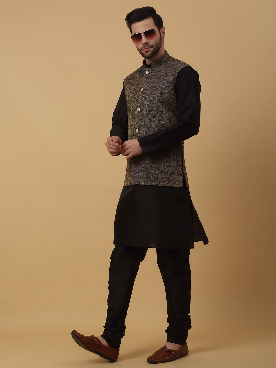 KRAFT INDIA Men's Silk Blend Black Kurta, Churidar with Jacquard Bandhani Silk Blend Nehru Jacket Set