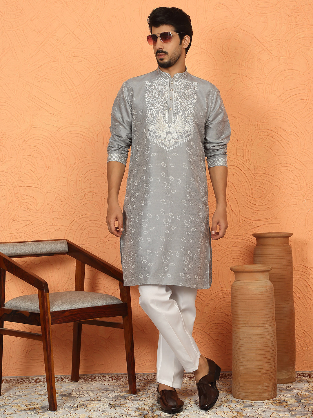 LUXE-Men’s Silk Jacquard Embroidered Floral Design Straight Kurta