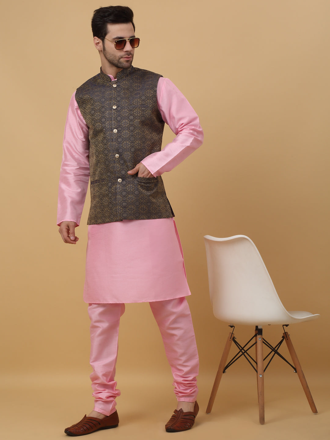 KRAFT INDIA Men's Silk Blend Pink Kurta, Churidar with Jacquard Bandhani Silk Blend Nehru Jacket Set