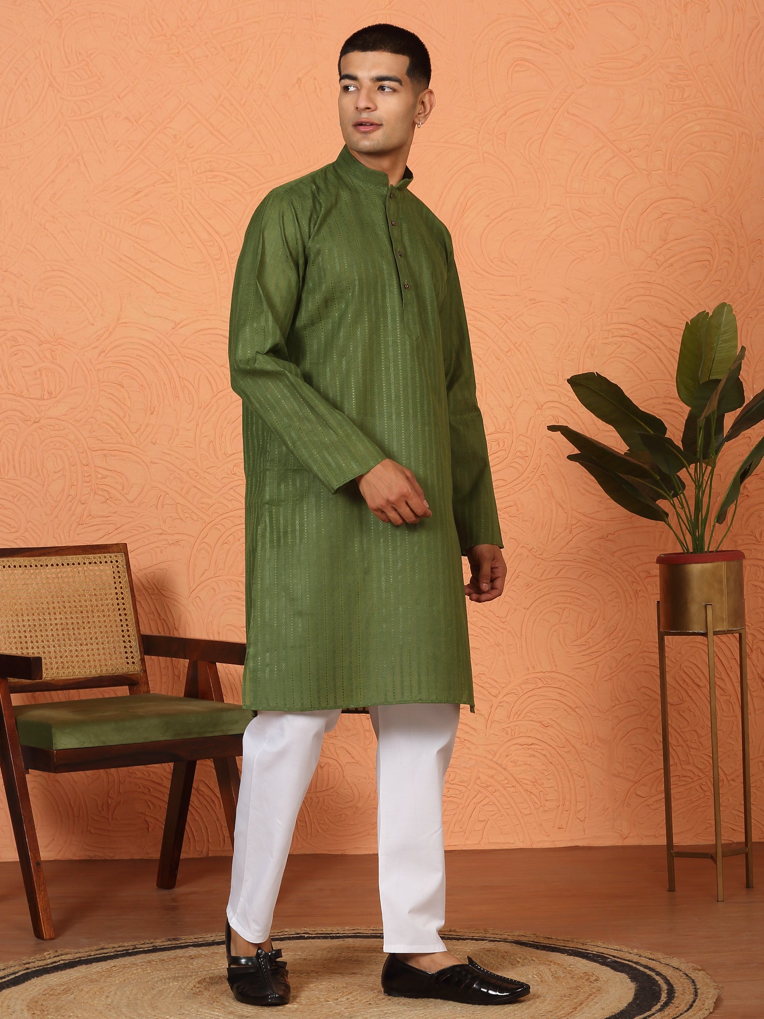 Men Striped Pure Cotton Straight Long Kurta with Elasticated Pyjamas