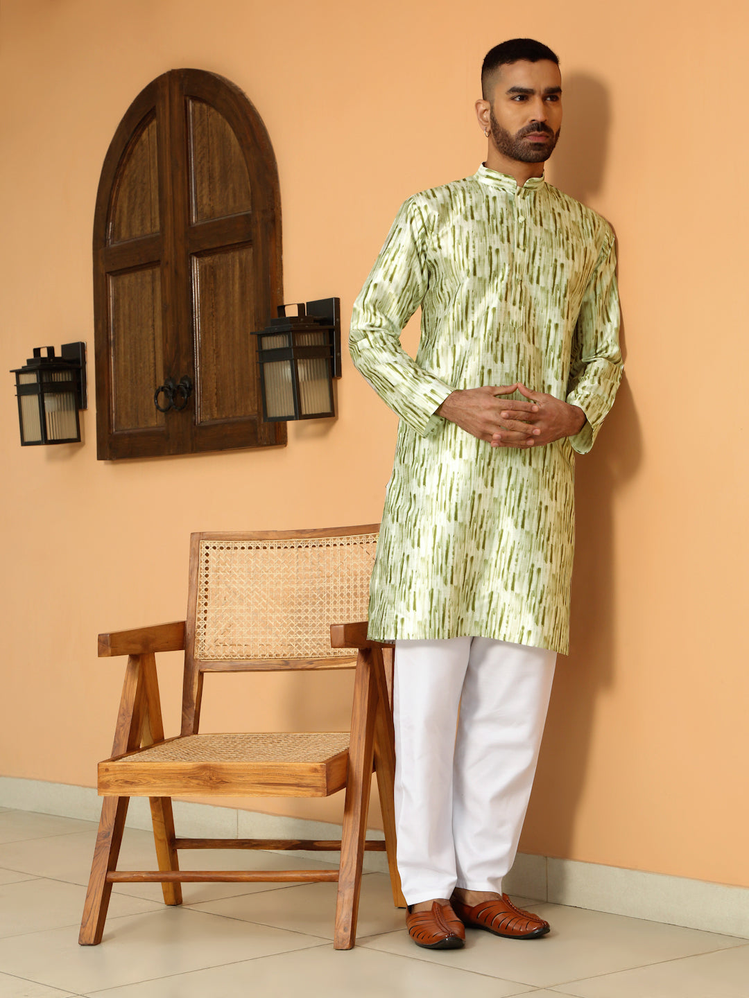 Silk Blend Tie-Dye Printed Kurta with white Elastic waistband Pyjama set