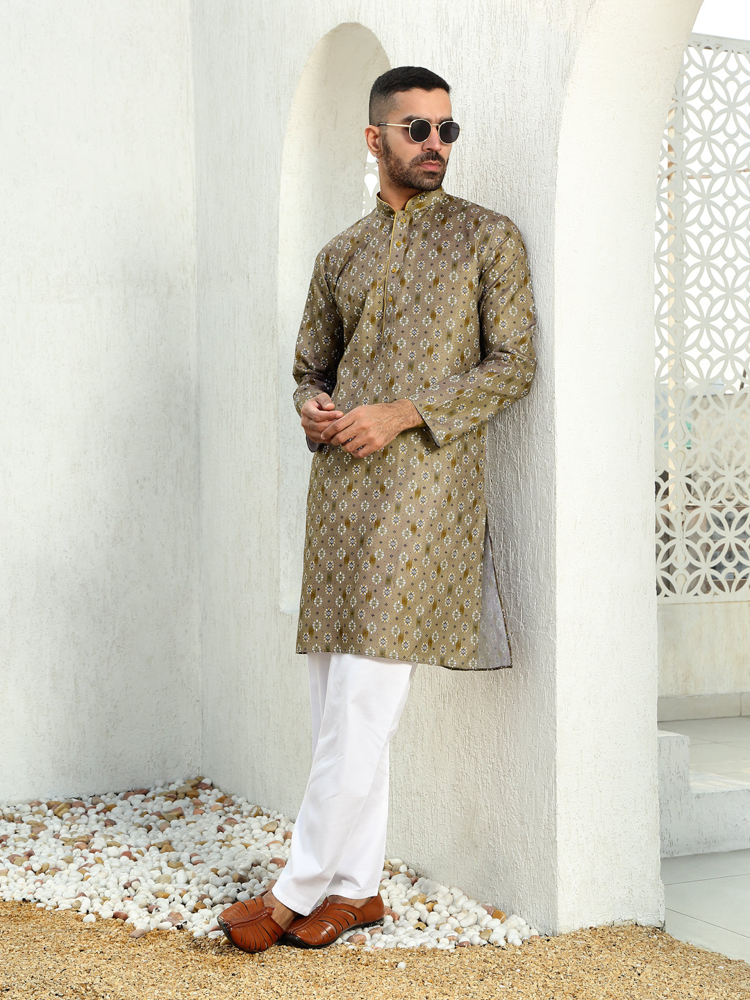 Cotton Floral Print Regular Kurta with Contrast Rust Piping on Collar and white Elastic waistband Pyjama set