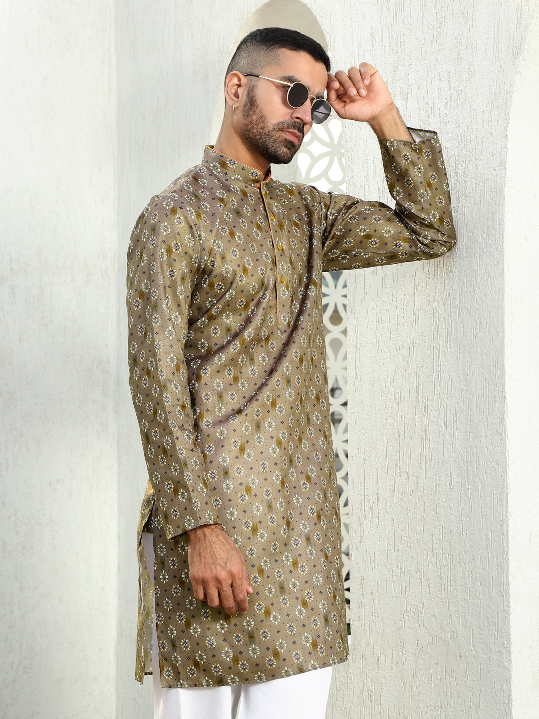Cotton Floral Print Regular Kurta Contrast Rust Piping on Collar