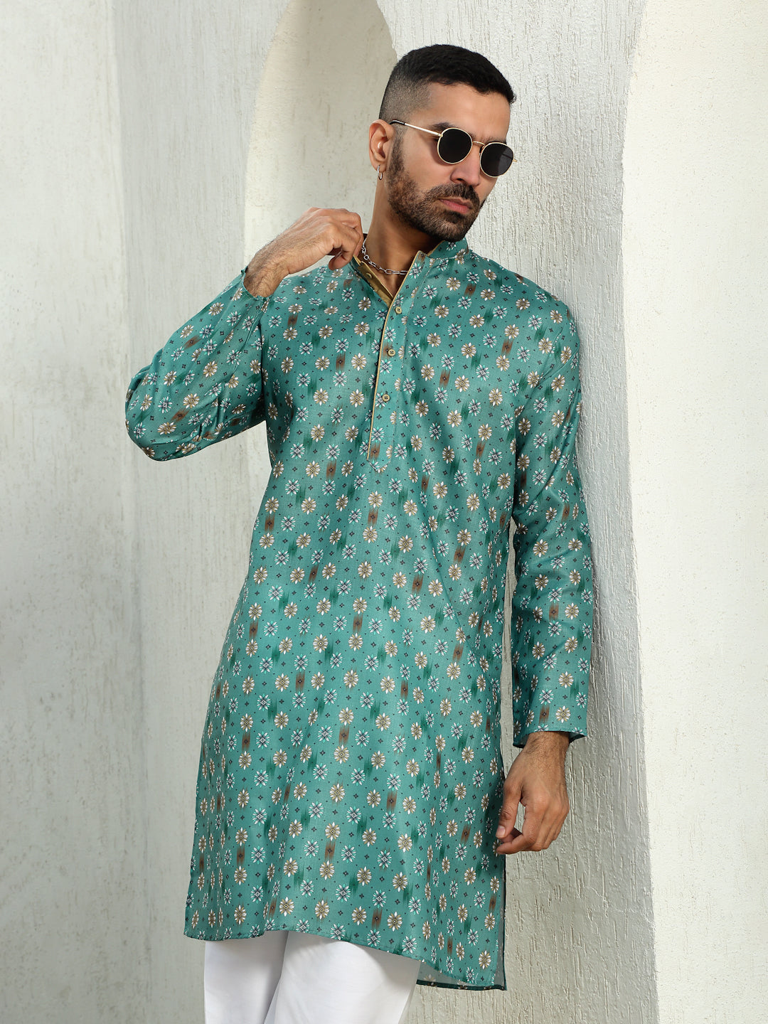 Cotton Floral Print Regular Kurta Contrast Rust Piping on Collar