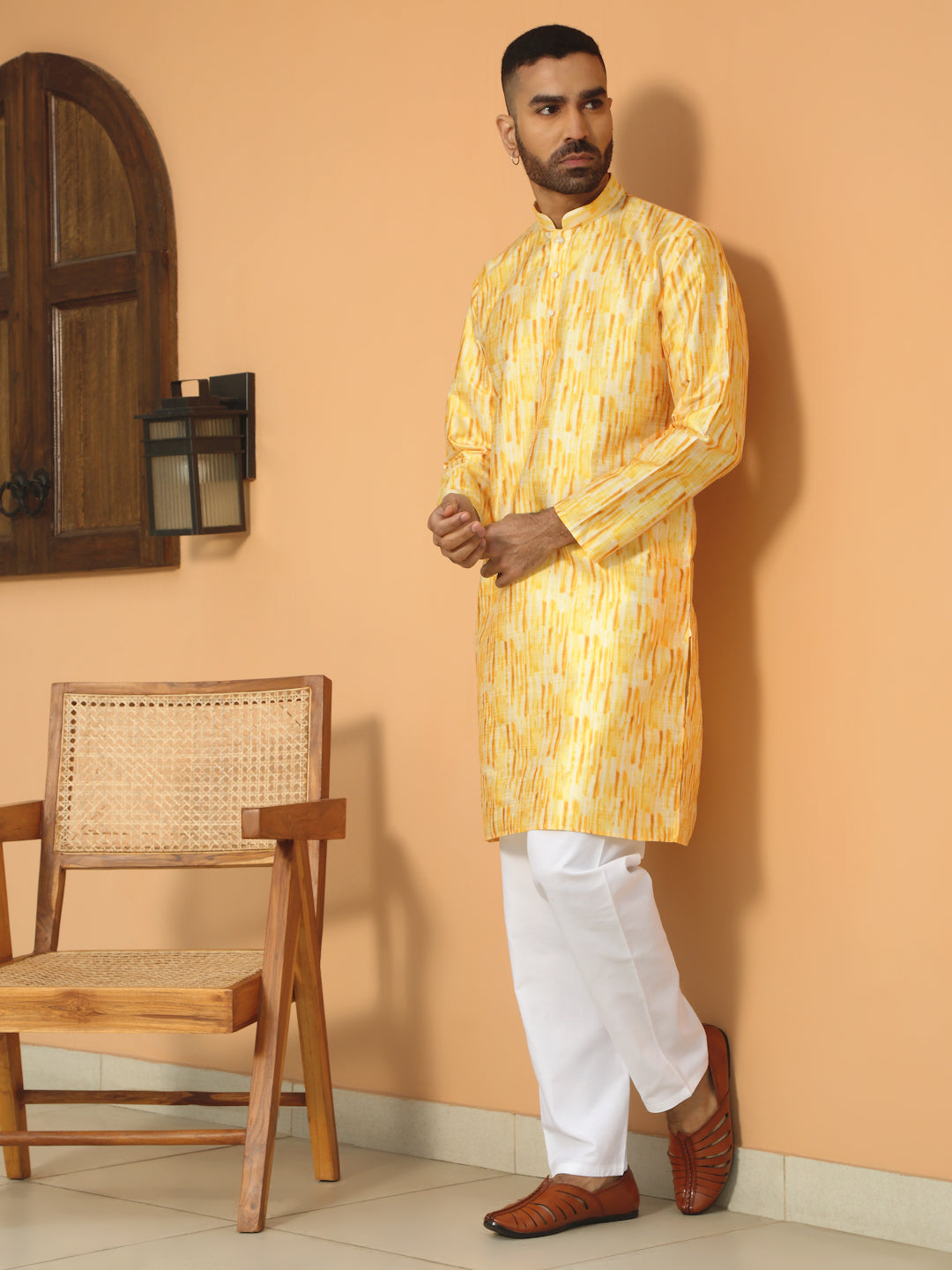 Silk Blend Tie-Dye Printed Kurta with white Elastic waistband Pyjama set