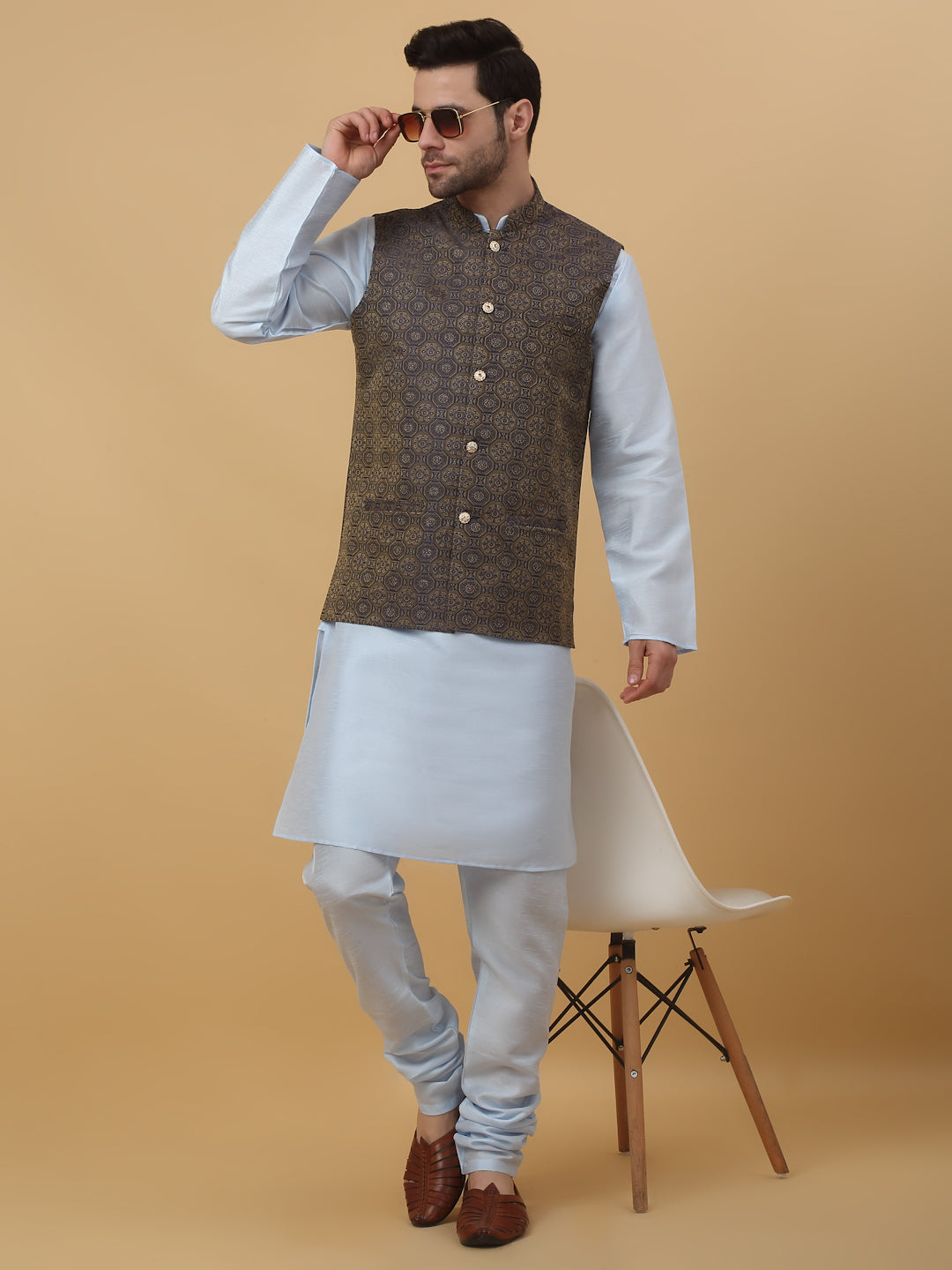 KRAFT INDIA Men's Silk Blend Sky Blue Kurta, Churidar with Jacquard Bandhani Silk Blend Nehru Jacket Set