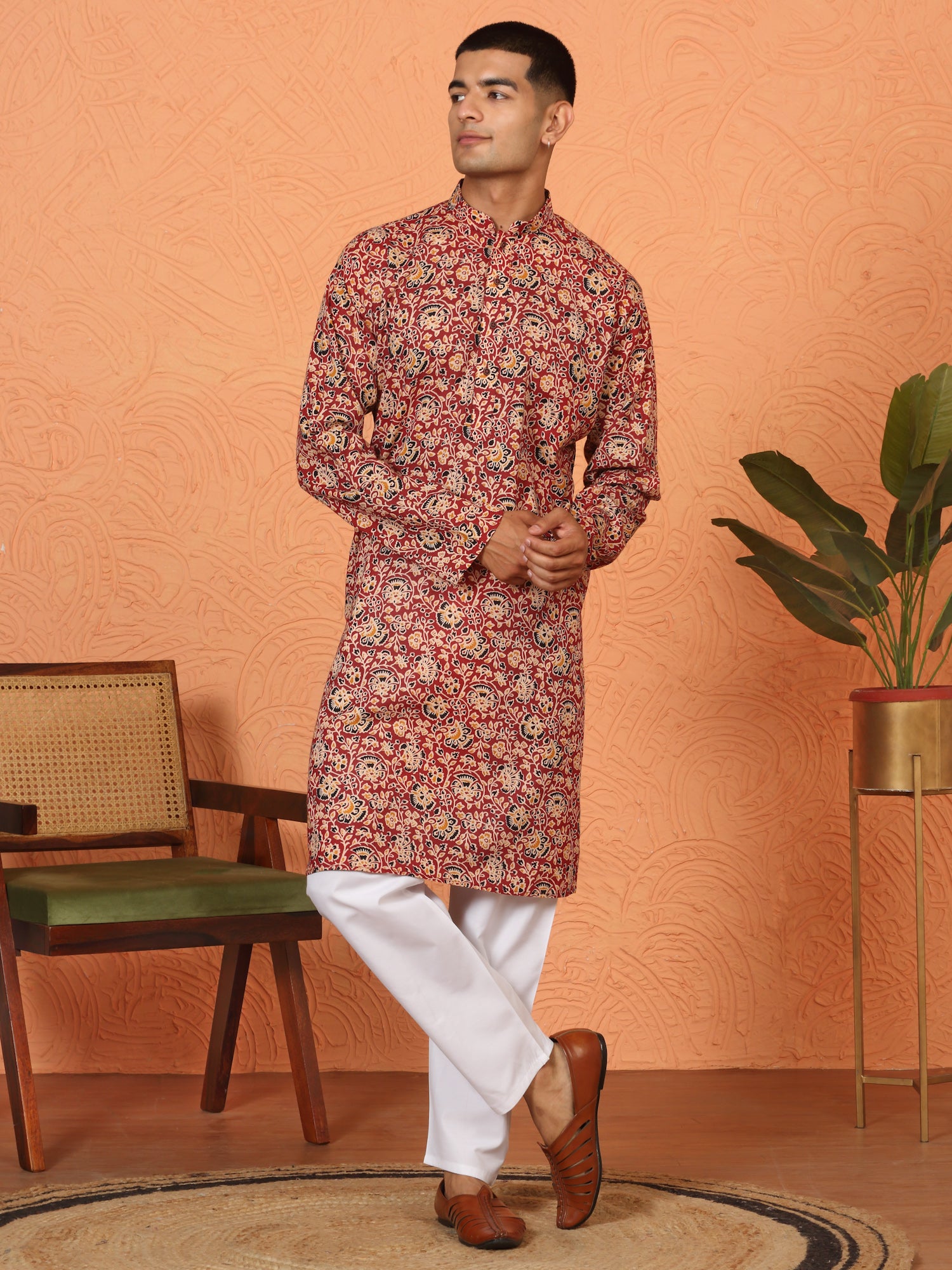 Men’s Jaipuri Floral Print Maroon Pure Cotton Long Kurta With White Pyjama Set