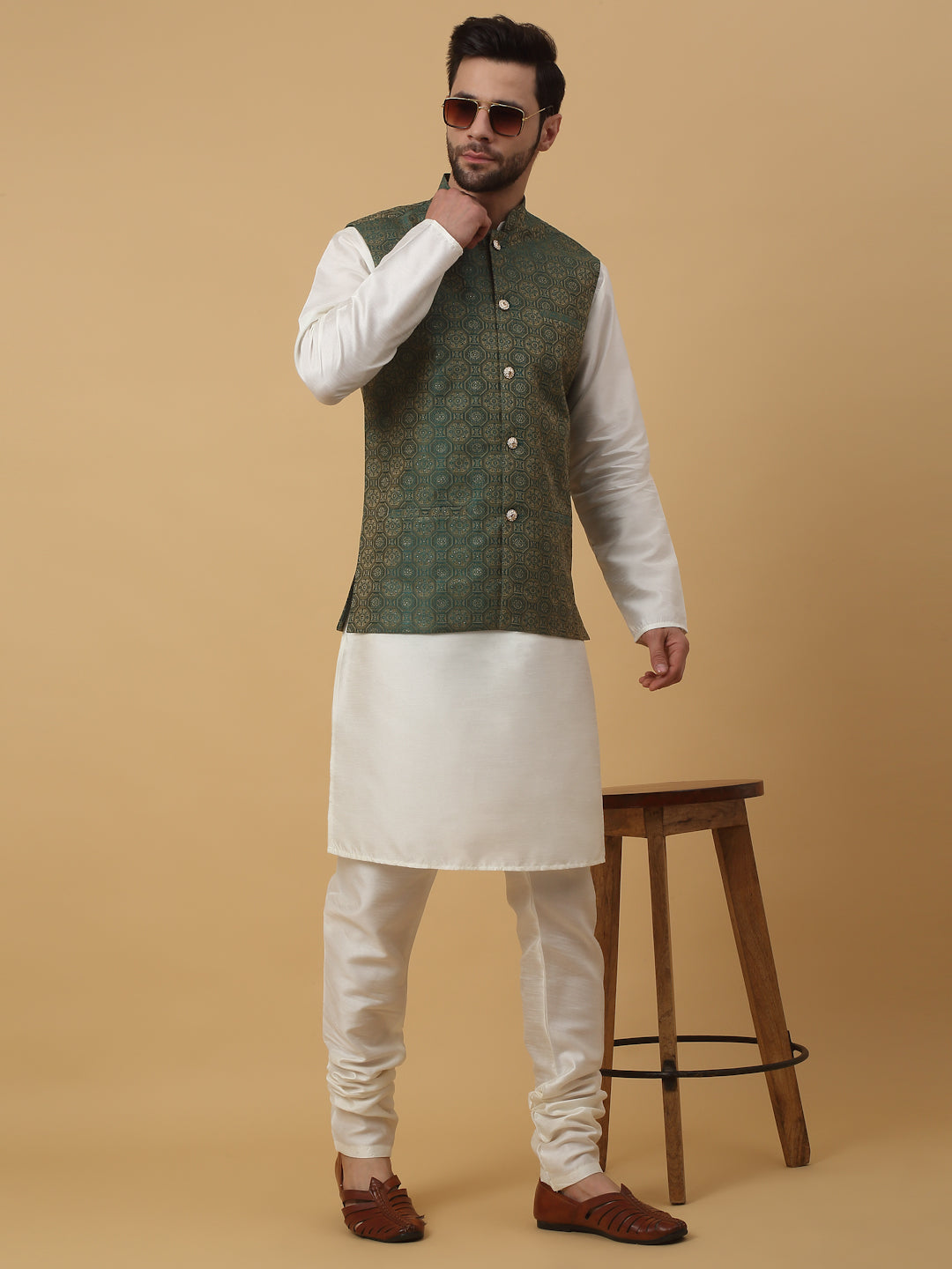 KRAFT INDIA Men's Silk Blend Cream Kurta, Churidar with Jacquard Bandhani Silk Blend Nehru Jacket Set