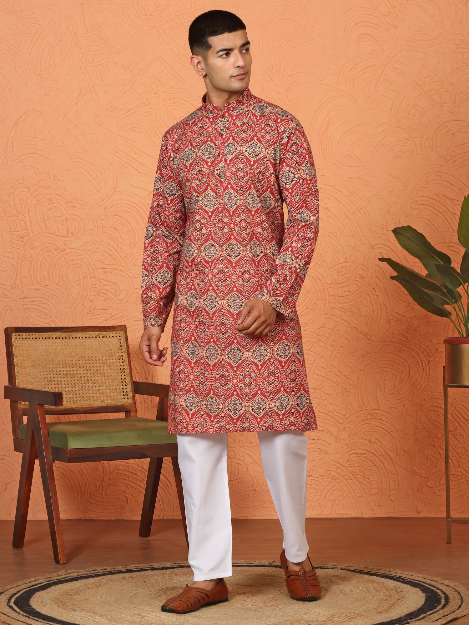 Men’s Peacock Motif Jaipuri Printed Pure Cotton Kurta with White Pajama Set