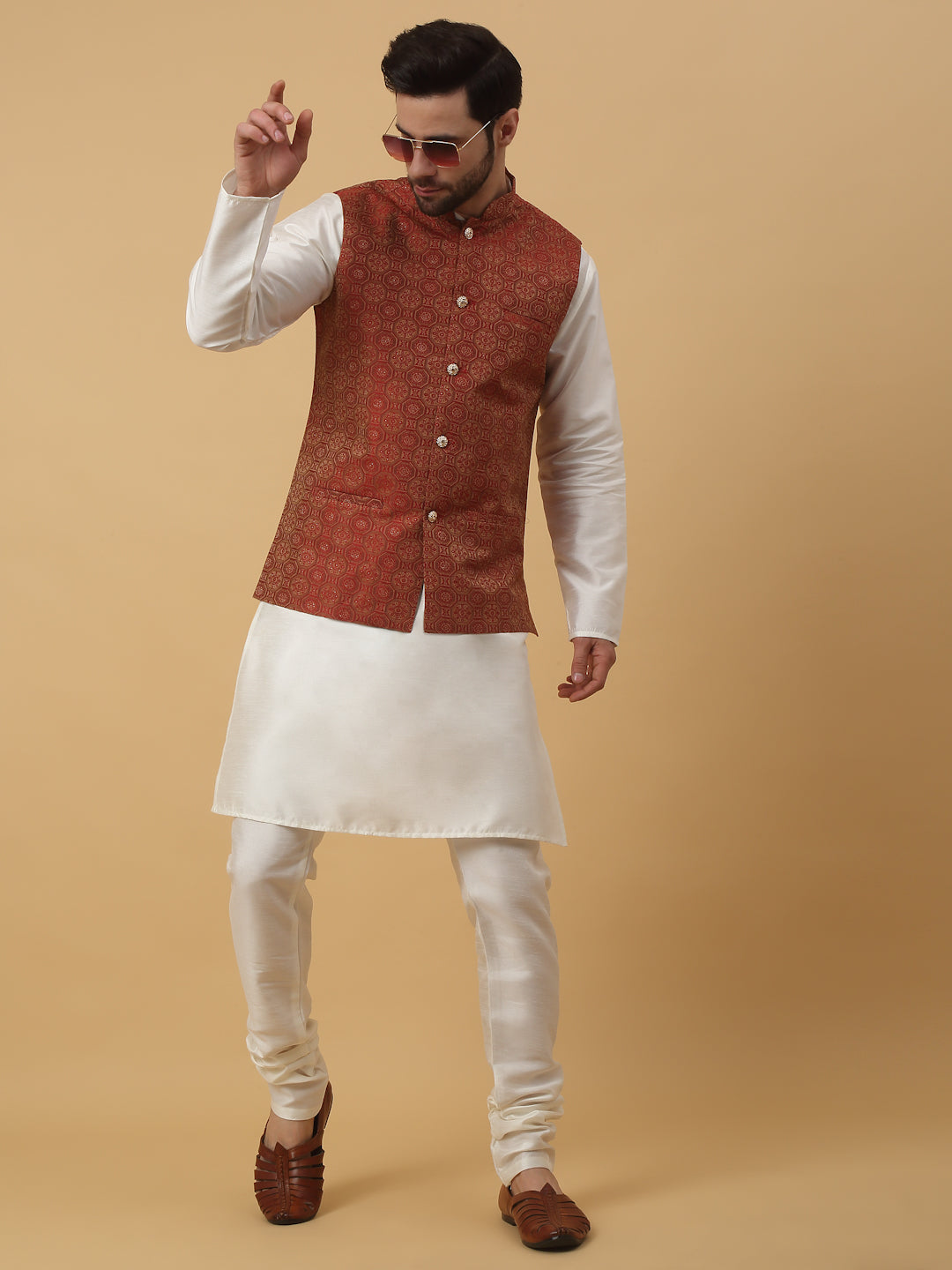 KRAFT INDIA Men's Silk Blend Cream Kurta, Churidar with Jacquard Bandhani Silk Blend Nehru Jacket Set