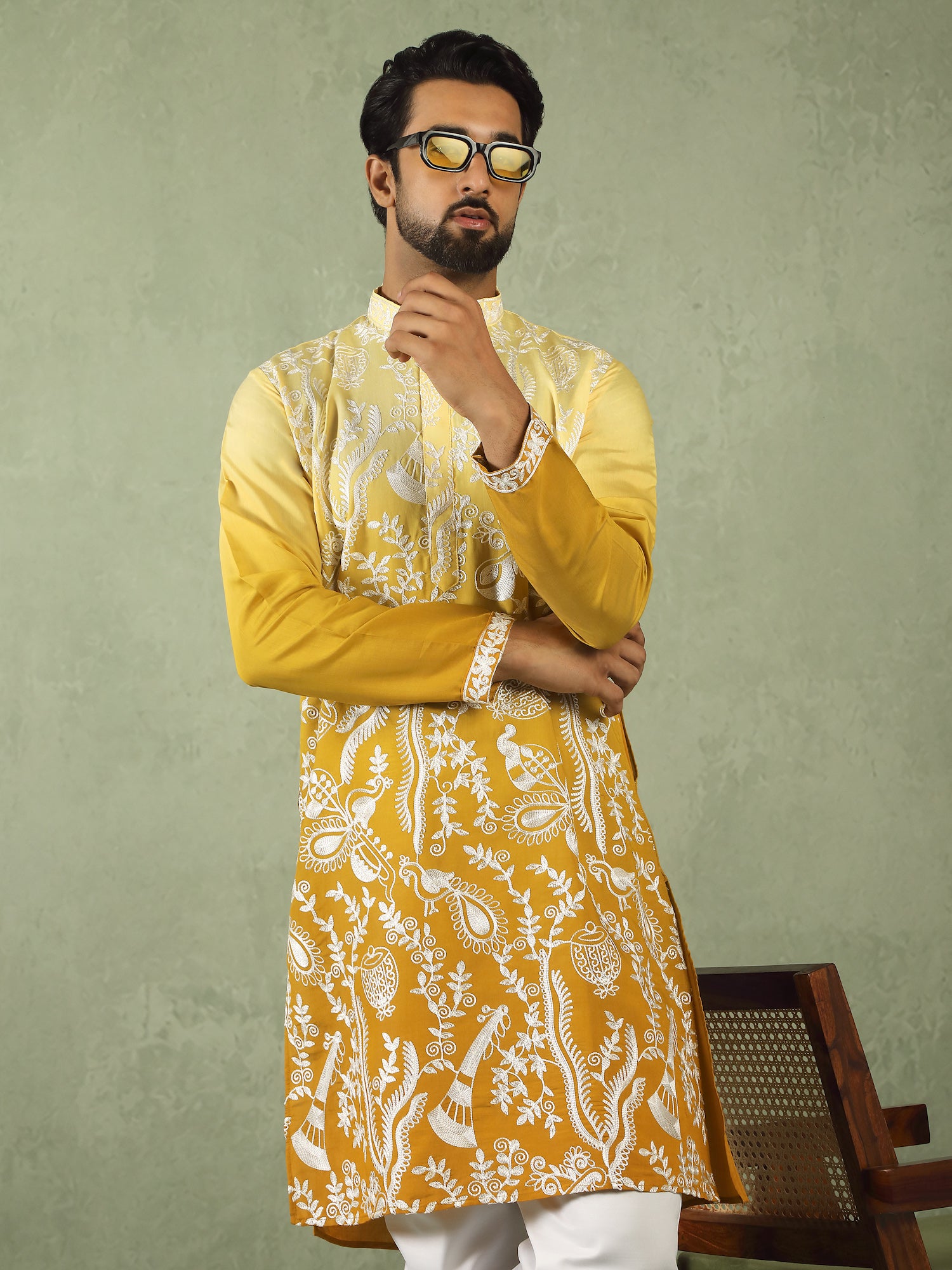 Men Ombre Embroidered Cotton Silk Kurta