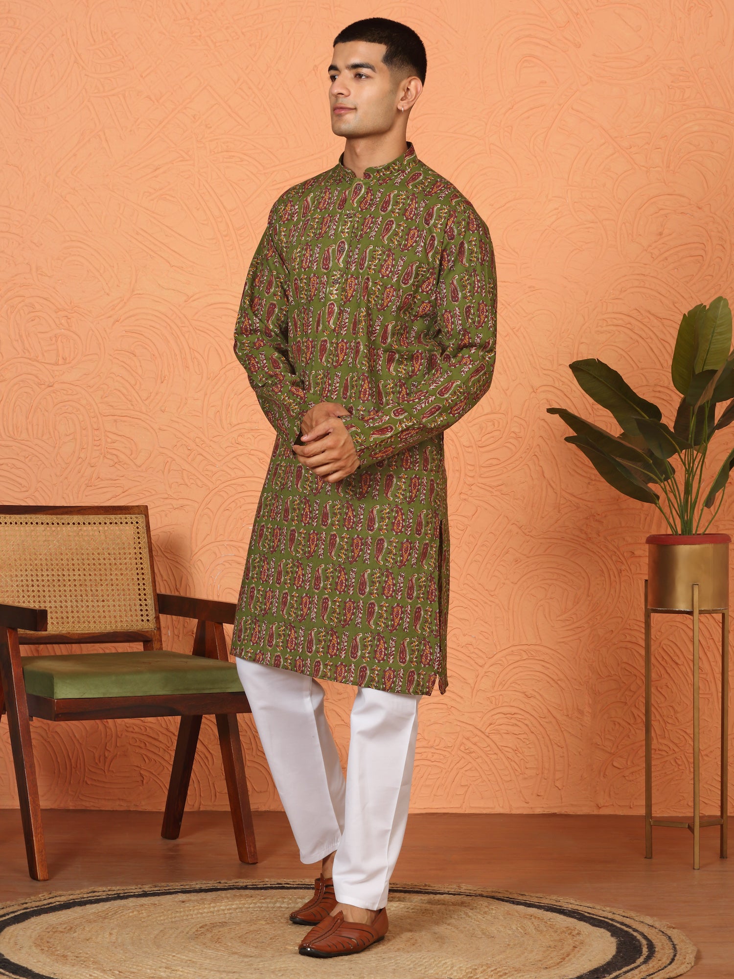 Men’s Jaipuri Floral Print Maroon Pure Cotton Long Kurta With White Pyjama Set