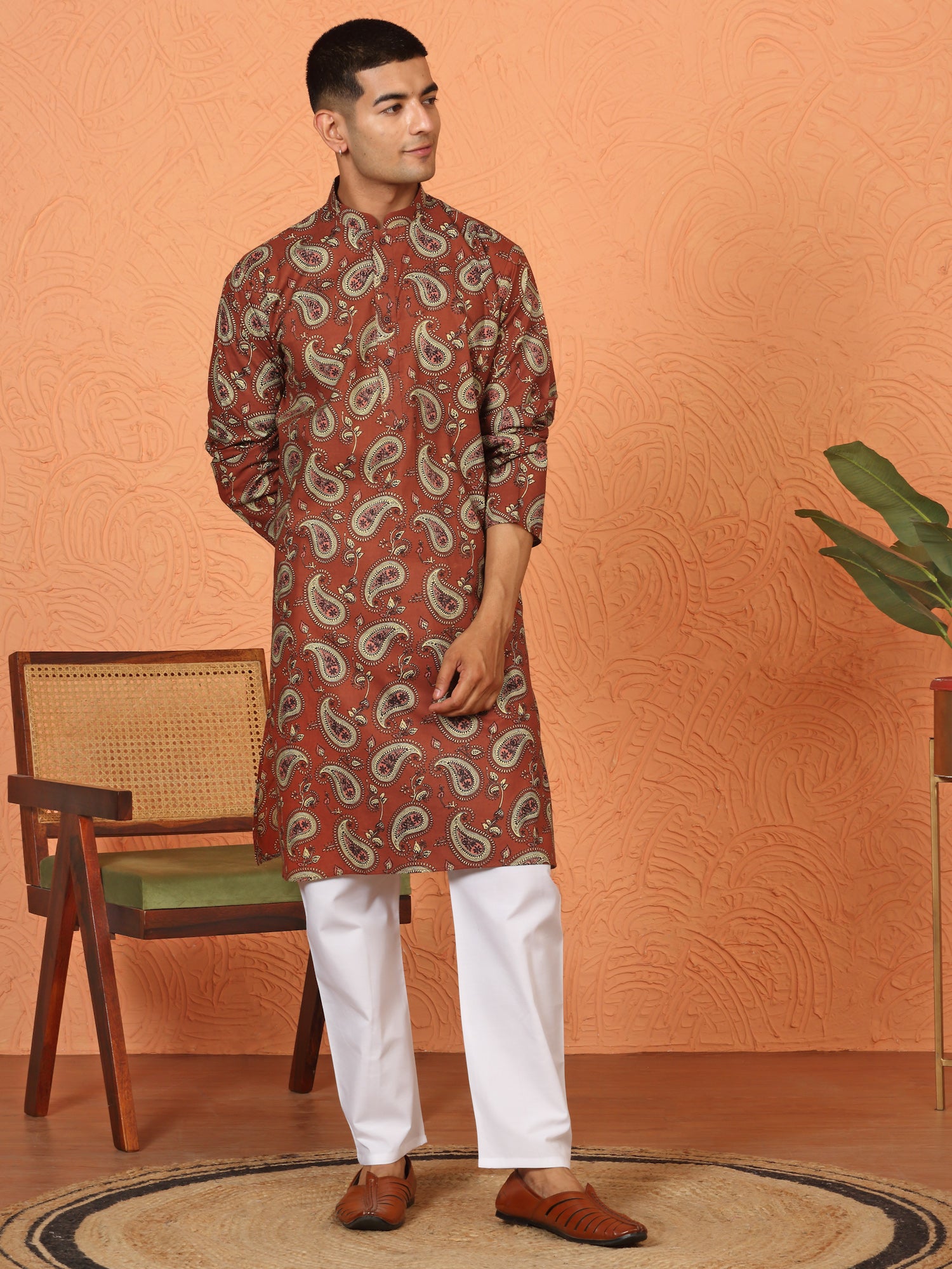 Men’s Peacock Motif Jaipuri Printed Pure Cotton Kurta with White Pajama Set