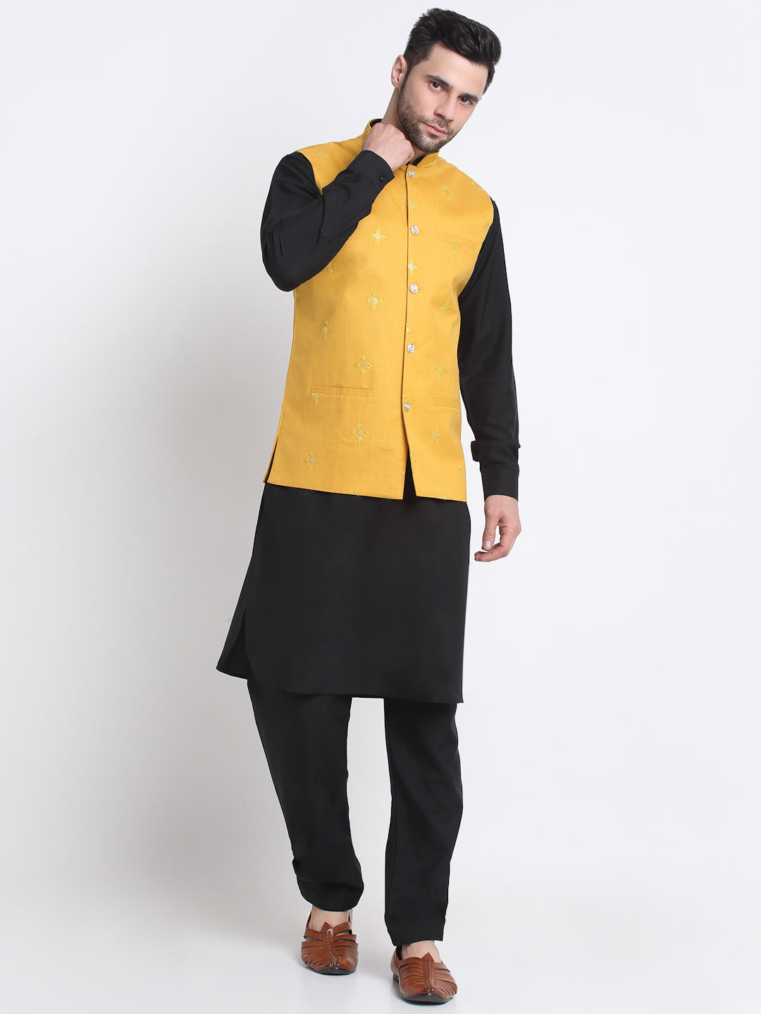 KRAFT INDIA Men Cotton Black Pathani Kurta & Salwar With Embroided Sequenced Nehru Jacket