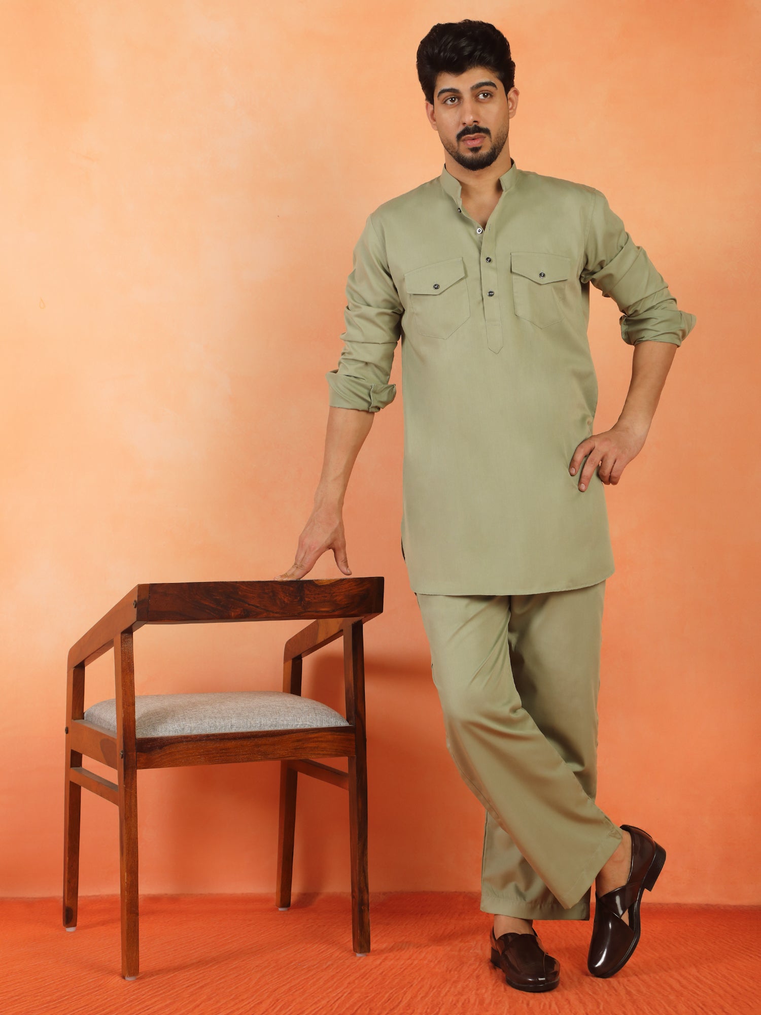 Mens White Regular Fit Pathani Kurta With Loose Fit Pyjama