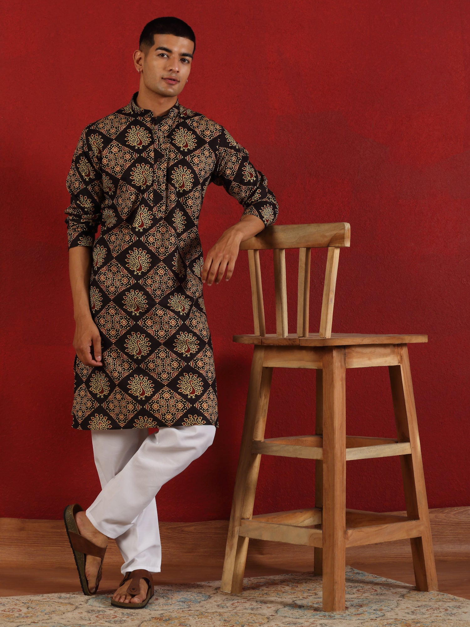 Men’s Peacock Motif Jaipuri Printed Pure Cotton Kurta with White Pajama Set