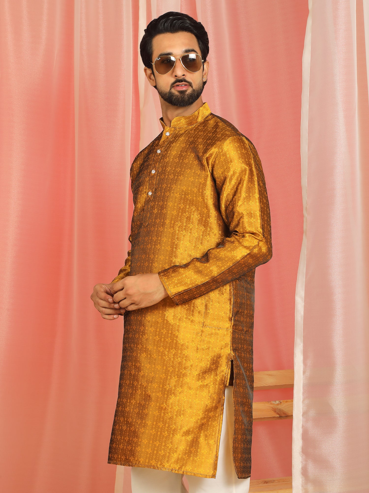 Men Jacquard Floral Mandarin Collor Long Kurta
