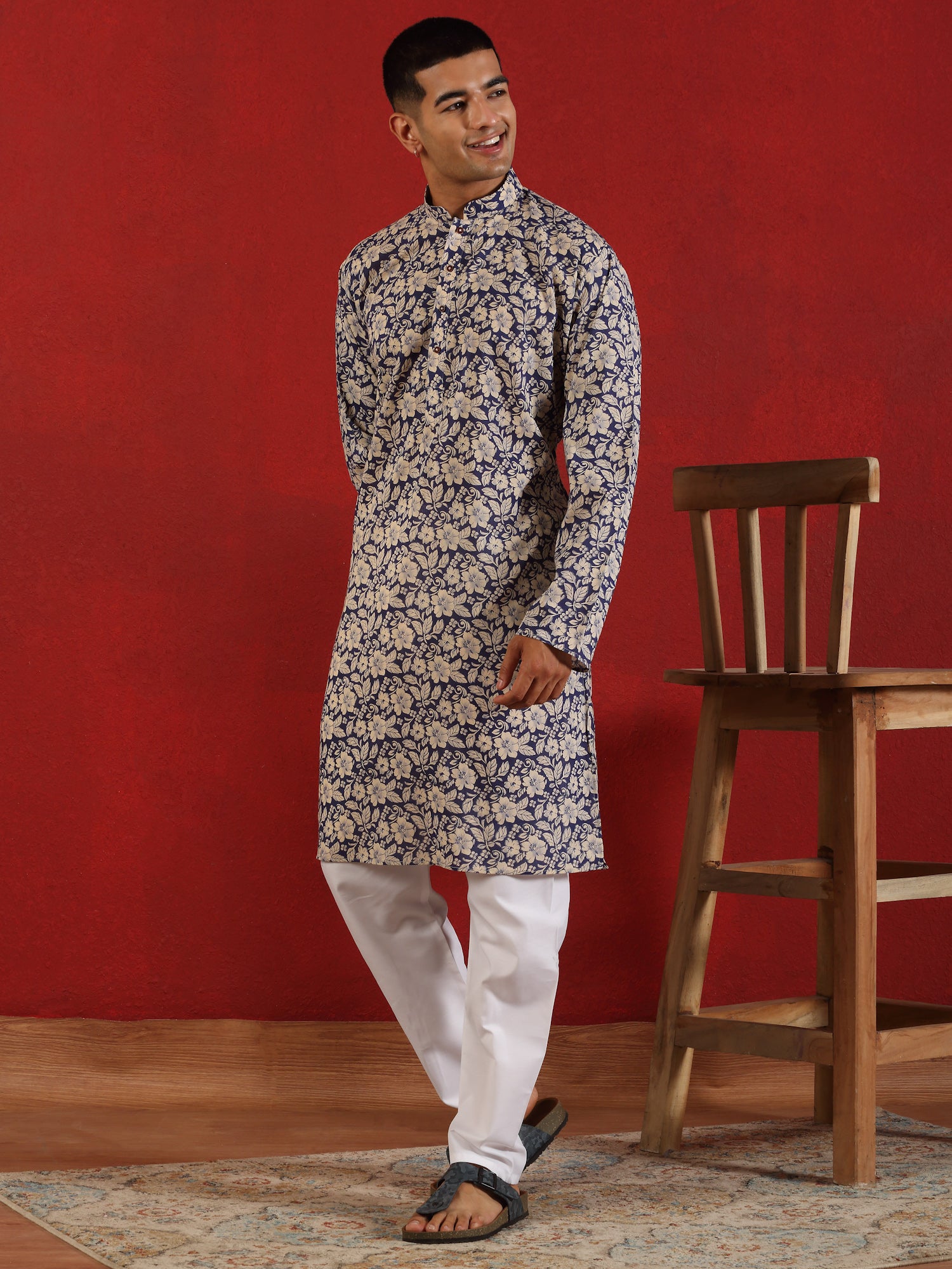 Men’s Jaipuri Floral Print Maroon Pure Cotton Long Kurta With White Pyjama Set