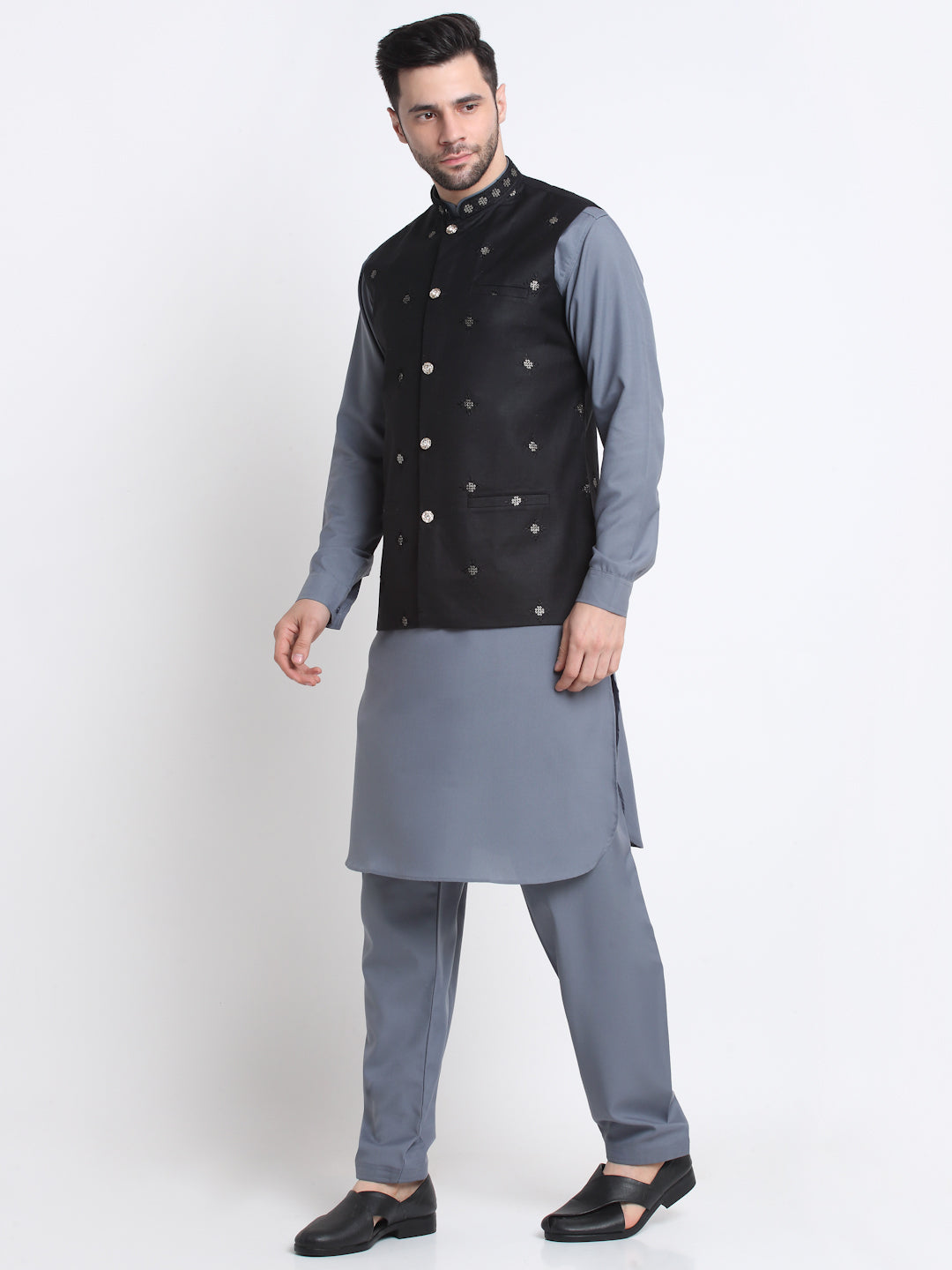KRAFT INDIA Men Cotton Grey Pathani Kurta & Salwar With Embroided Sequenced Nehru Jacket