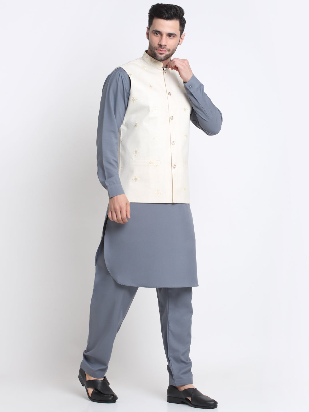 KRAFT INDIA Men Cotton Grey Pathani Kurta & Salwar With Embroided Sequenced Nehru Jacket