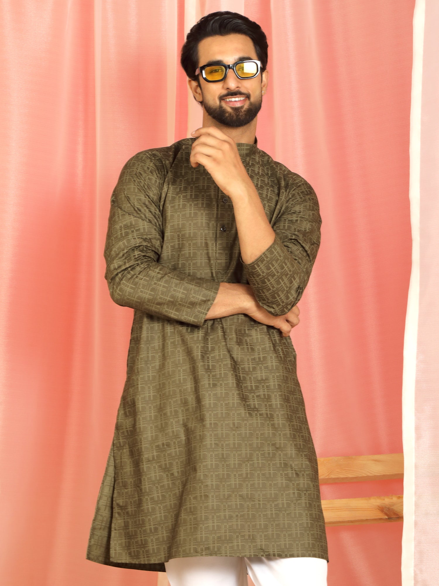 Men Cotton Geometric Mandarin Collor Kurta